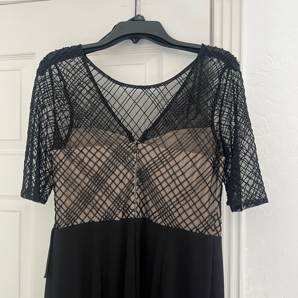 adrianna papell black and nude dress 3/4 sleeve